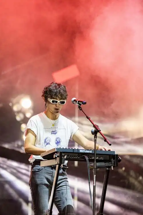 新裤子乐队～2022武汉草莓音乐节