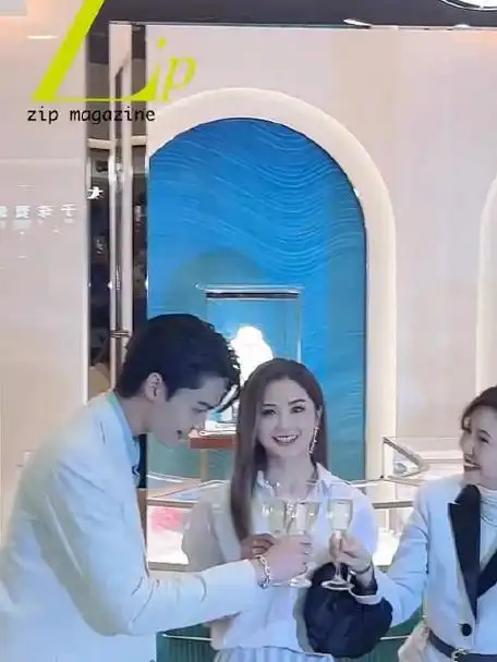 阿sa和shinee崔珉豪线下活动同框姐弟俩好养眼