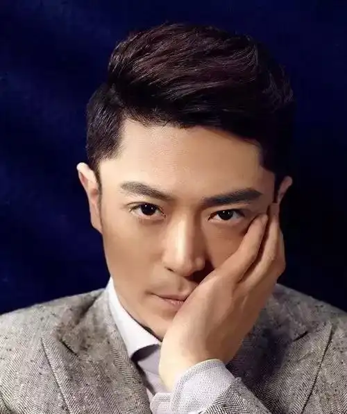 被帅哭了!盘点男星的子弹头发型