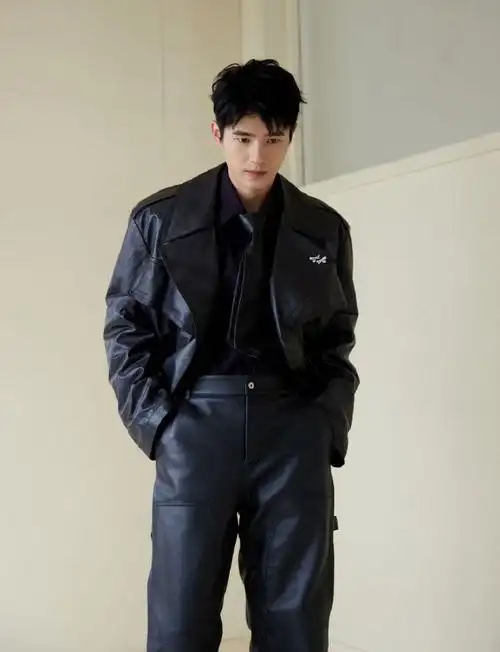 刘昊然换机车皮肤了