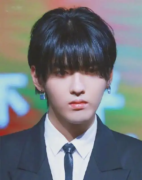 说到吴亦凡的名字,一定有不少迷妹要尖叫出声了吧,让人惊为天人的颜值