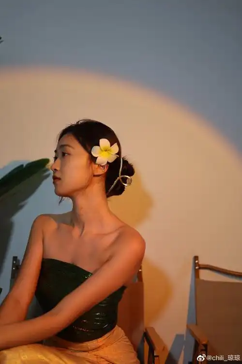 98-拍摄了一组"傣族"风格的照片来康康有没有那味04#人像写真