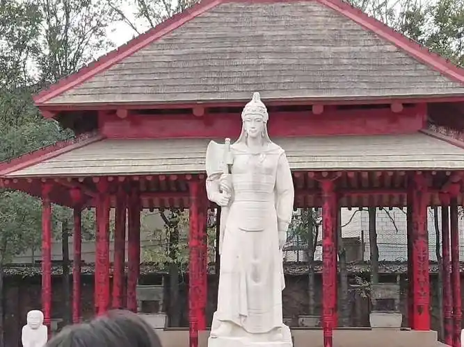 中国史上第一位女将军.威风的妇好!掌声!