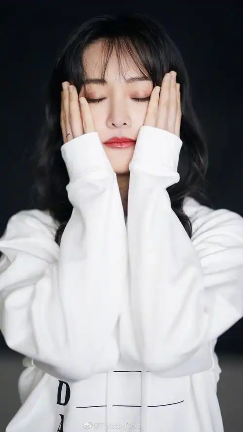 青春甜美白嫩女神郑爽俏皮可爱写真