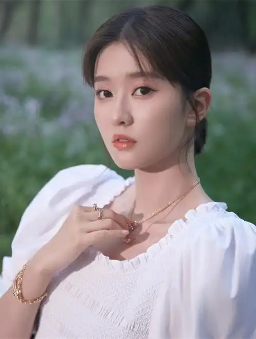 "沪上小公主"乔欣,看不起白鹿父亲,却因不尊重消防员被群嘲3-度小视