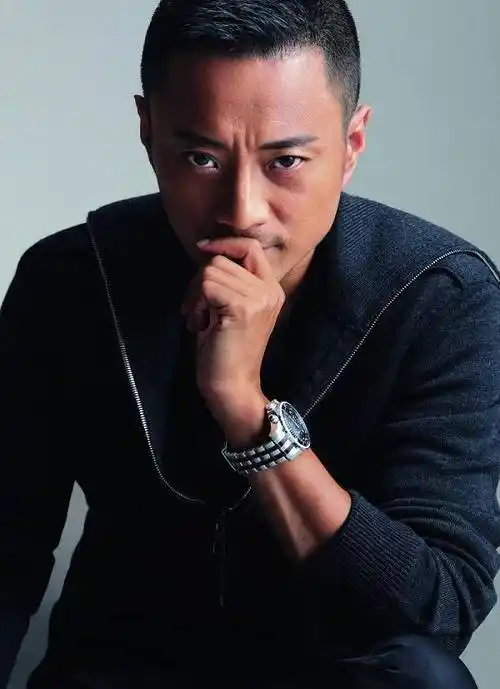 男人味十足的10位帅哥男星,个个儒雅帅气,你最喜欢谁?