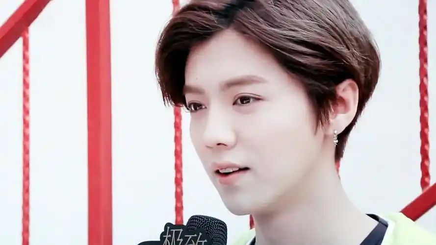 现在的他叫鹿晗 - 堆糖,美图壁纸兴趣社区