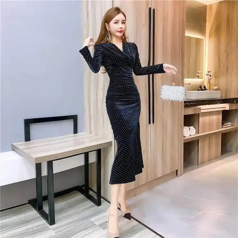 穿搭 #网红女装  - 抖音