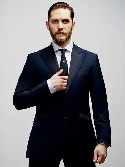 汤姆99哈迪图片