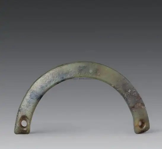 3042龙山文化玉璜