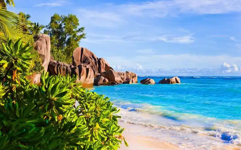 清新唯美海滩风景图片桌面壁纸