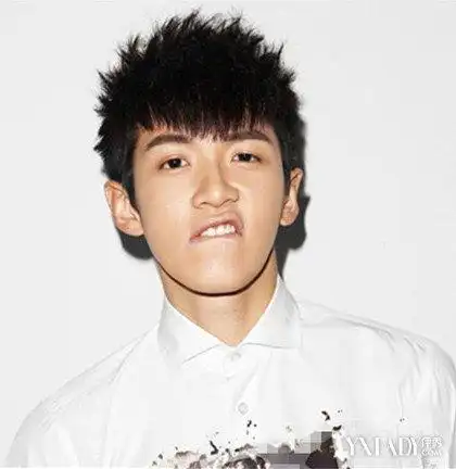 【图】男生桃心刘海发型大推荐 柯震东引领新潮流