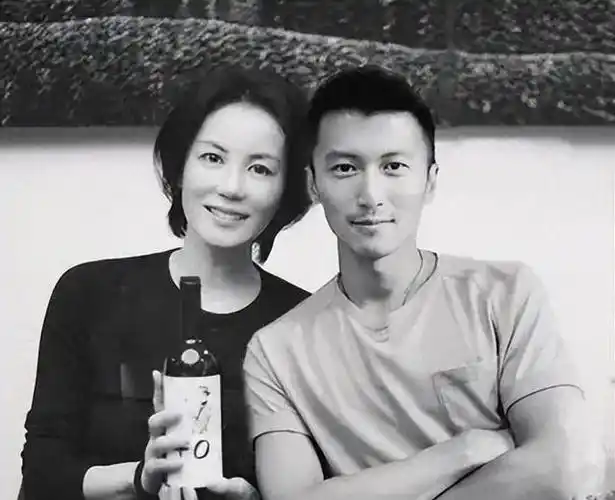 谢霆锋,为何死心塌地爱王菲这么多年?其实,答案俗套又露骨