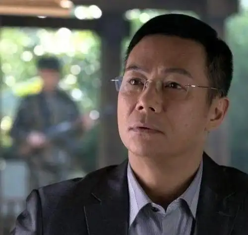 曾为tvb当红小生,做了三十年配角成影帝,演戏只是兴趣!