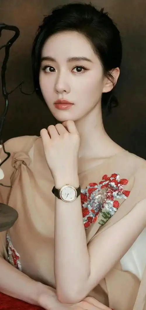 刘诗诗高清图片 第2268期_网易订阅