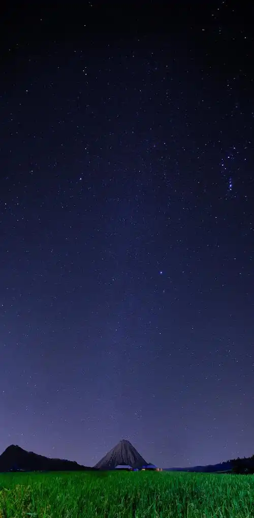 夜空背景素材免费下载(图片编号:8627044)-六图网