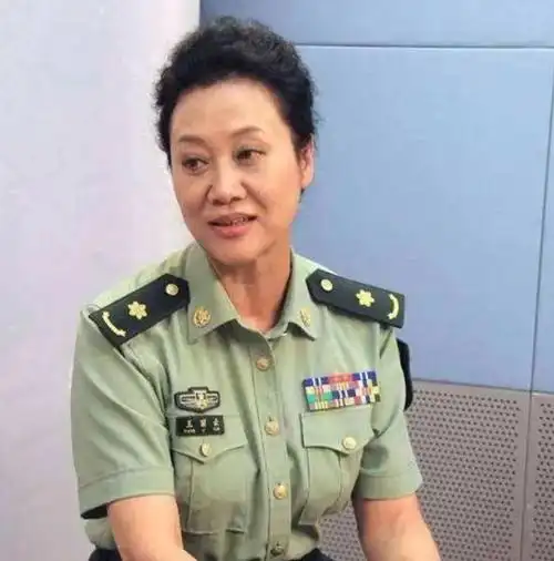 26位明星军衔大比拼个个深藏不露最高正军级待遇