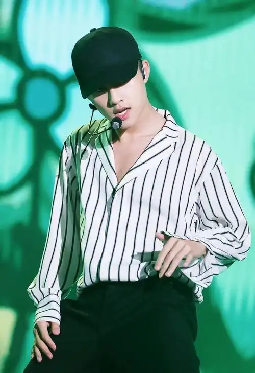 可以分享一些都暻秀的高清壁纸吗? - 知乎