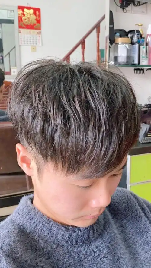 发量不多的小哥哥一款烟花摩根烫适合你了!909090