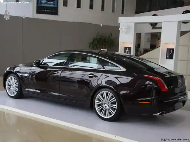 捷豹 新xj 5.0 v8 自然吸气外观整体