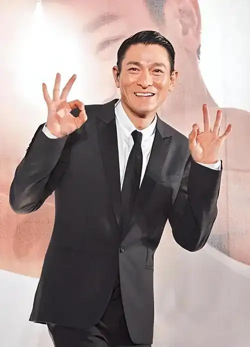 回顾:自己是"半瓶水",还要上节目当资深导师,难怪有人现场发飙