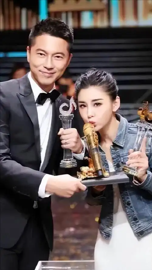 回顾演员王雷娶相爱7年女友李小萌结婚9年无绯闻40岁成视帝