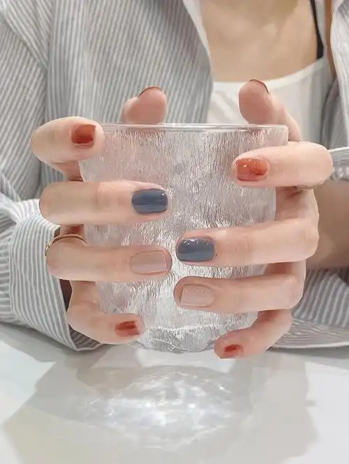 跳色美甲韩系配色分享71三色