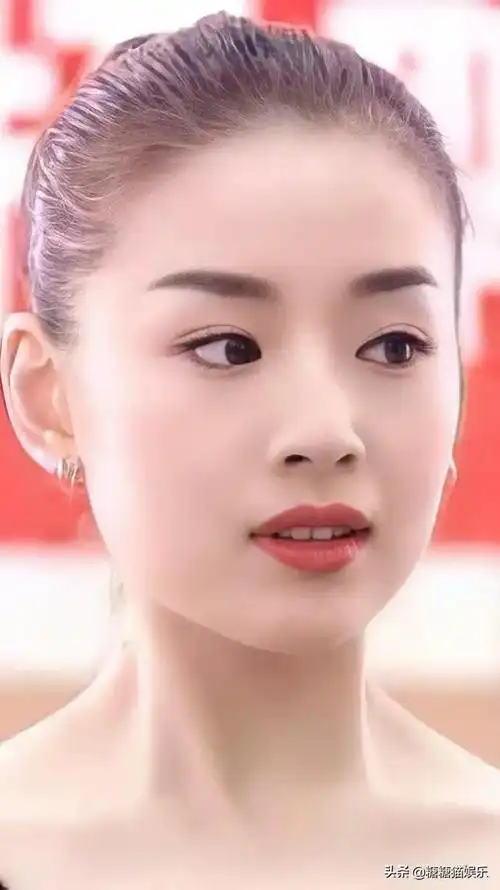 董洁清纯脱俗高冷漂亮