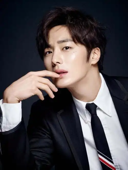 韩国男星排名前30(韩国最帅男星前十名)-天晟网