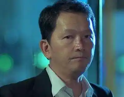 龙套却娶了tvb花旦 刘德华梁朝伟都喊他学长 现在是最佳男配