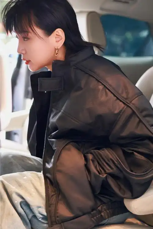 周笔畅魔方新世界