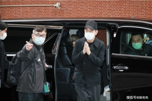 吴孟达丧礼如期举行周星驰电影却遭抵制星爷一个举动令众人万万没想到