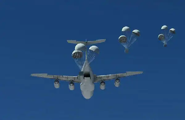 资料图:网友制作的中国空军运-20空投效果图.