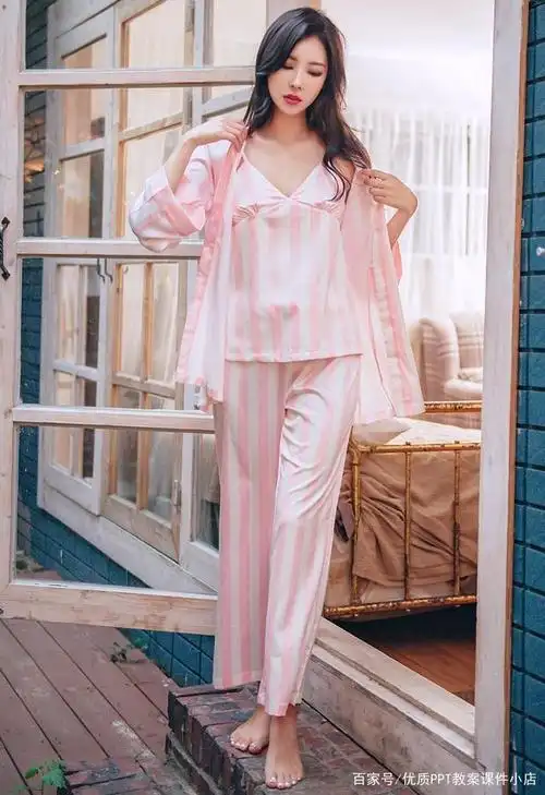 韩国美女朴多贤,粉色休闲睡衣秀,清新可人,凸显女神本色!