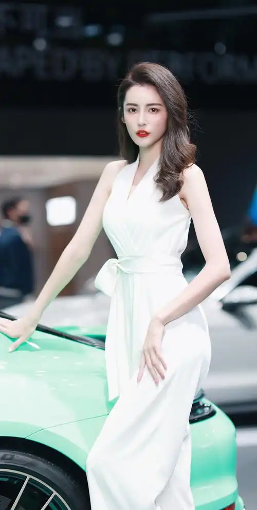 超级好看竖屏手机壁纸女生