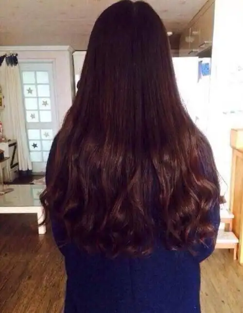 热烫的卷发怎么护理 类似于有点像这张图片的 我头发蛮长蛮厚的