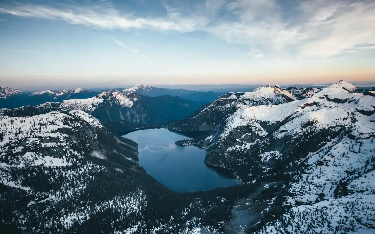 唯美壮丽的雪山风景图片桌面壁纸-风景壁纸-壁纸下载-美桌网