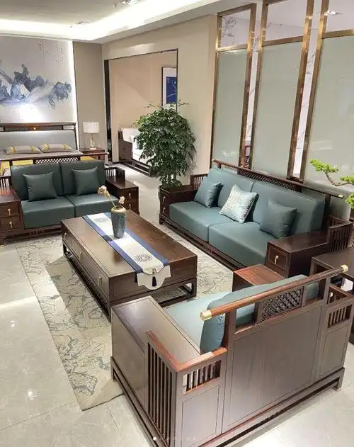让客厅更有档次,新中式风格高端乌金木实木沙发,采用高端木材乌金木
