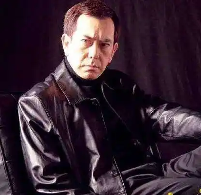 没钱就不要结婚 黄秋生霸气回应郭富城还不够格