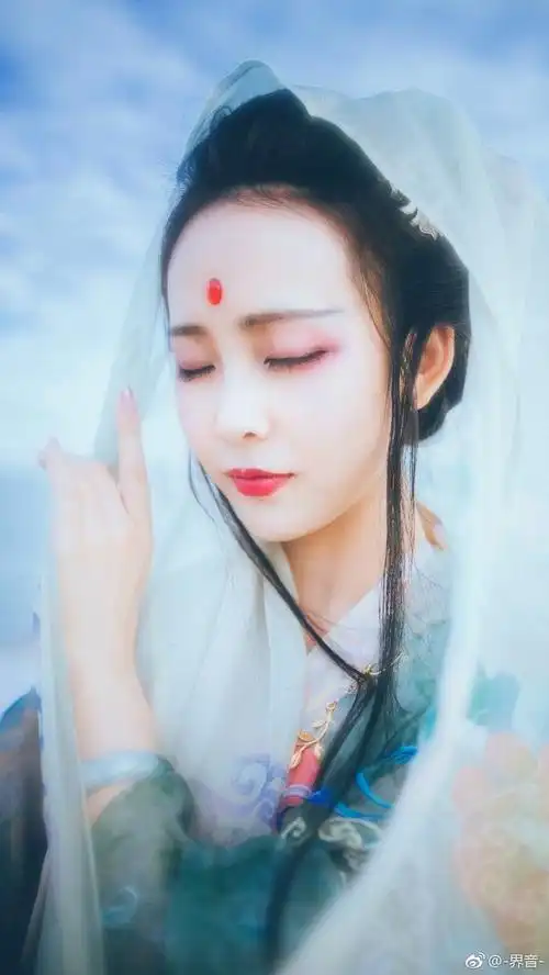 出镜:秭颜颜哥儿 | 神魔井-萨妃螺丝