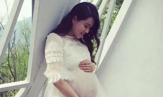 破了演艺圈最高年龄自然受孕的纪录……伊能静成功怀孕,曾坦言为了