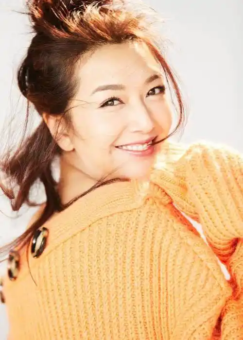 年轻时候的江珊!