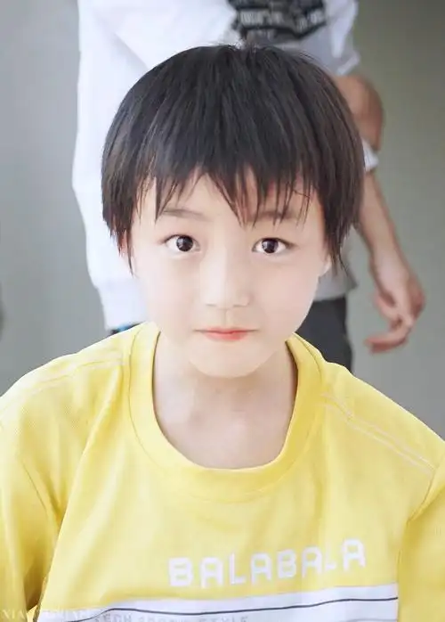 王俊凯小时候好可爱