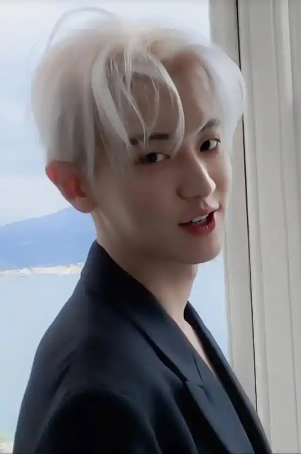 朴灿烈 #exo 来分享一波壁纸 - 抖音