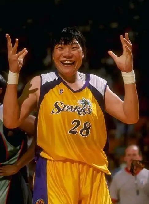 姚德芬身患巨人症的安徽姑娘只想吃饱饭41岁离世