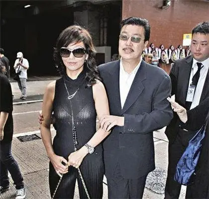 【图】黄锦燊第一任老婆是谁? 幸福的家庭生活大公开