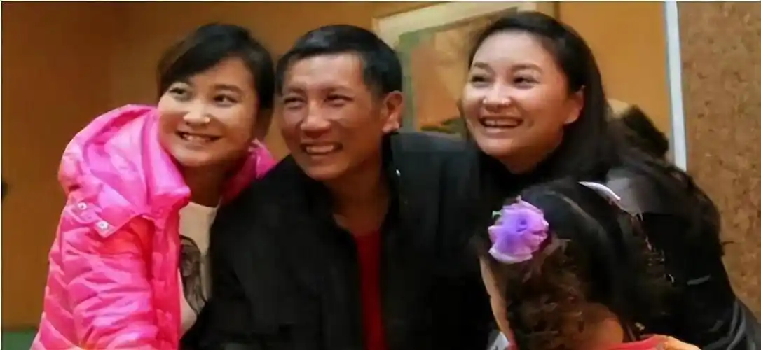 回顾贾玲父亲贾文田始终走不出丧妻之痛我对不起的是女儿贾丹