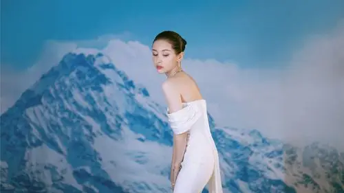 王子文妩媚性感写真桌面壁纸