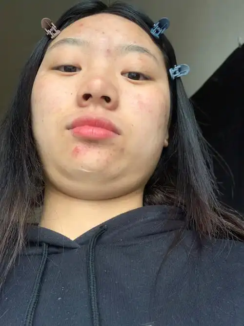 普通大饼脸的妆前妆后