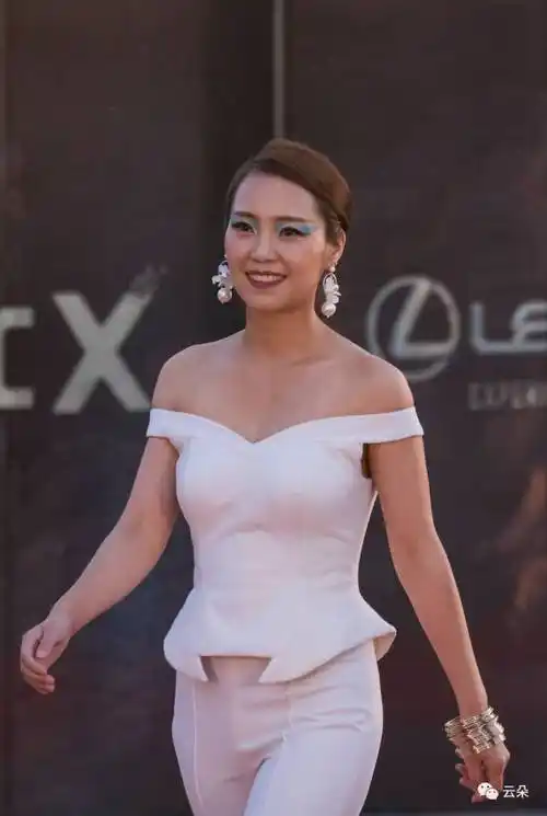 2017非凡盛典——云朵《飞天》